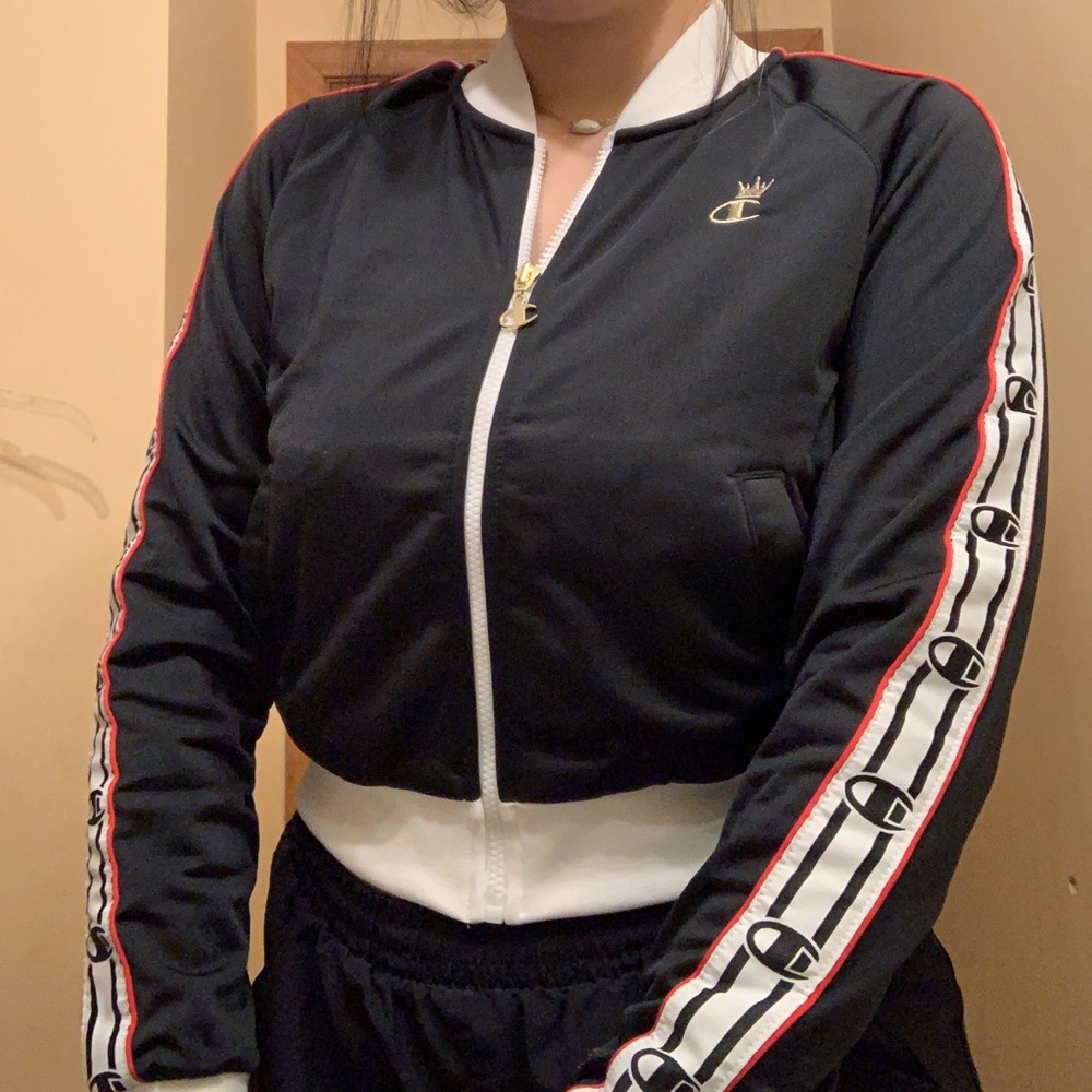 champion cropped full zip jacket with pockets